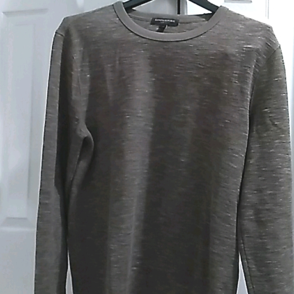 Thermal shirt. Heather green olive